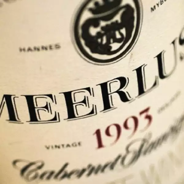 Sudáfrica es un país que se caracteriza por producir vino. La combinación del sabor local con comidas de otros países la hacen única en ese continente.