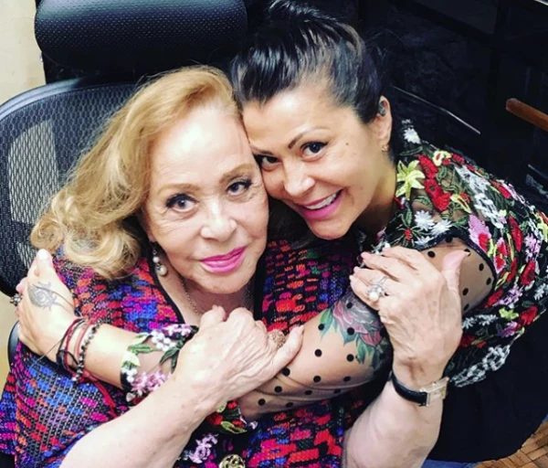 Alejandra Guzmán y Silvia Pin