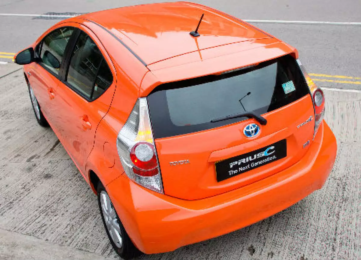 Toyota Prius C h�brido