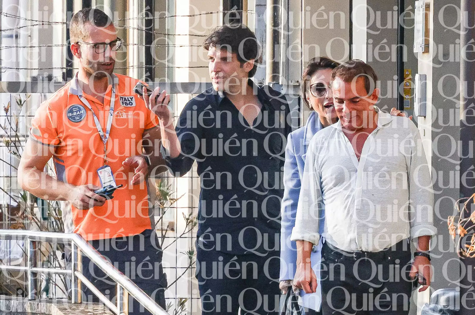 Paloma Cuevas y Eugenio López llegan a la boda de Michelle Salas