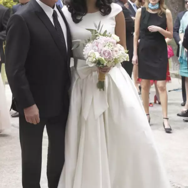 Óscar Mario Beteta y Zyanya Barceló