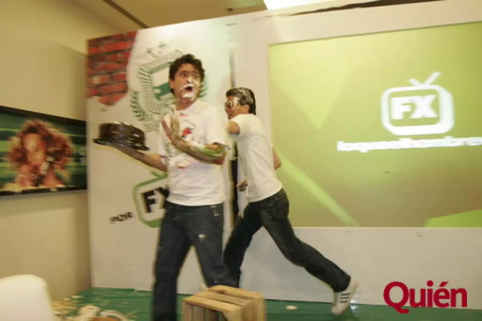 Martín Altomaro, Rodrigo Oviedo