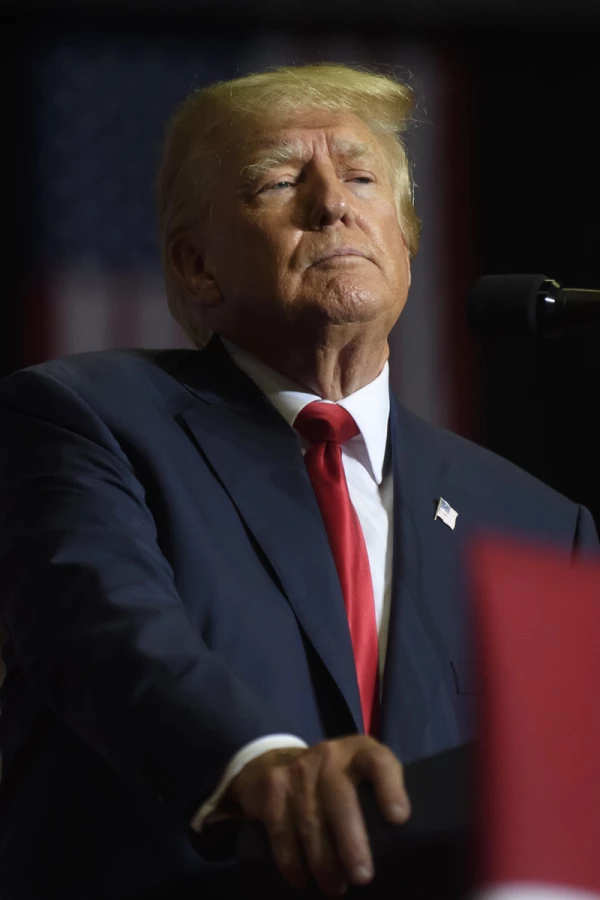 Donald Trump queda fuera del funeral de la reina Isabel II