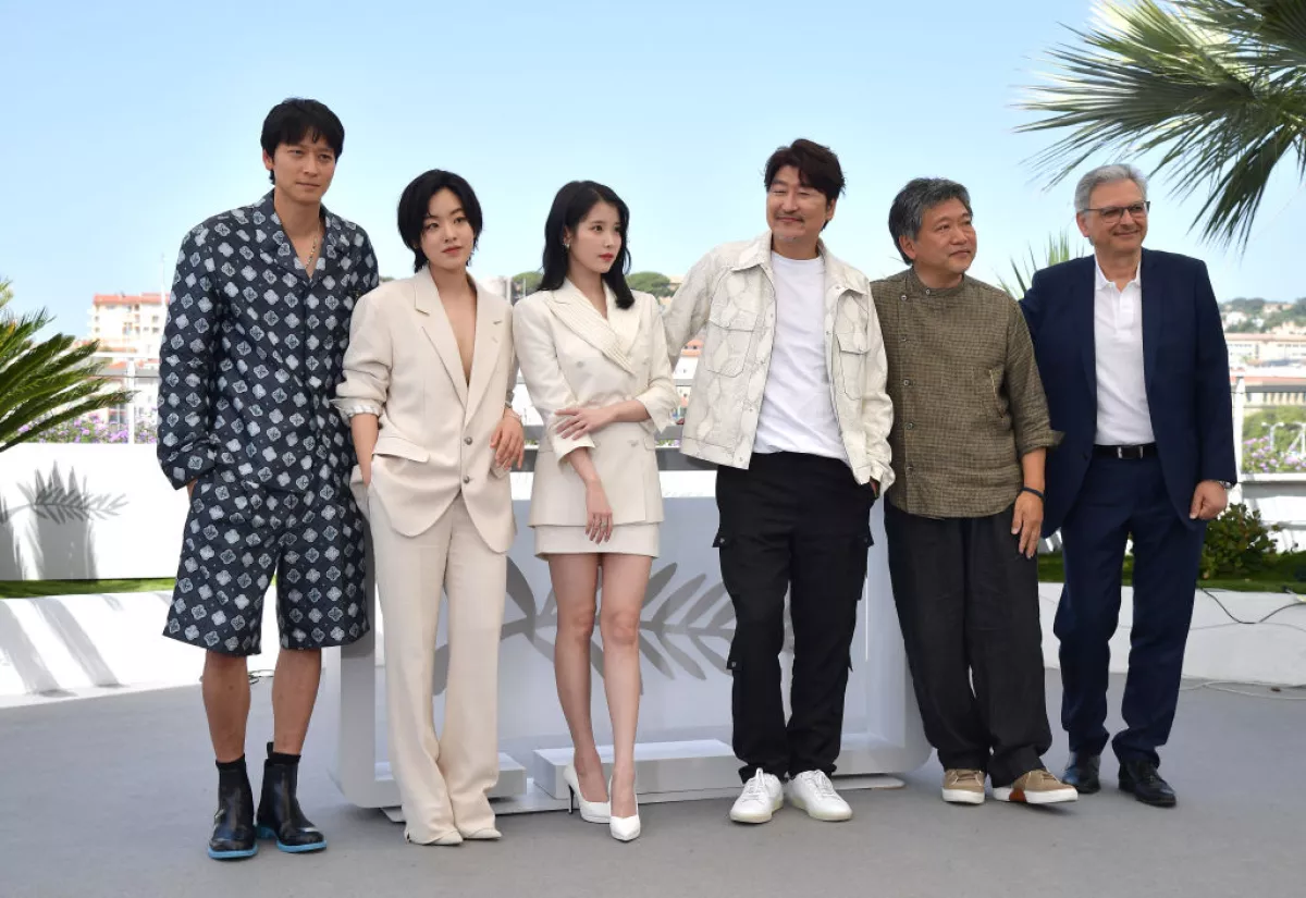 "Broker (Les Bonnes Etoiles)" Photocall - The 75th Annual Cannes Film Festival