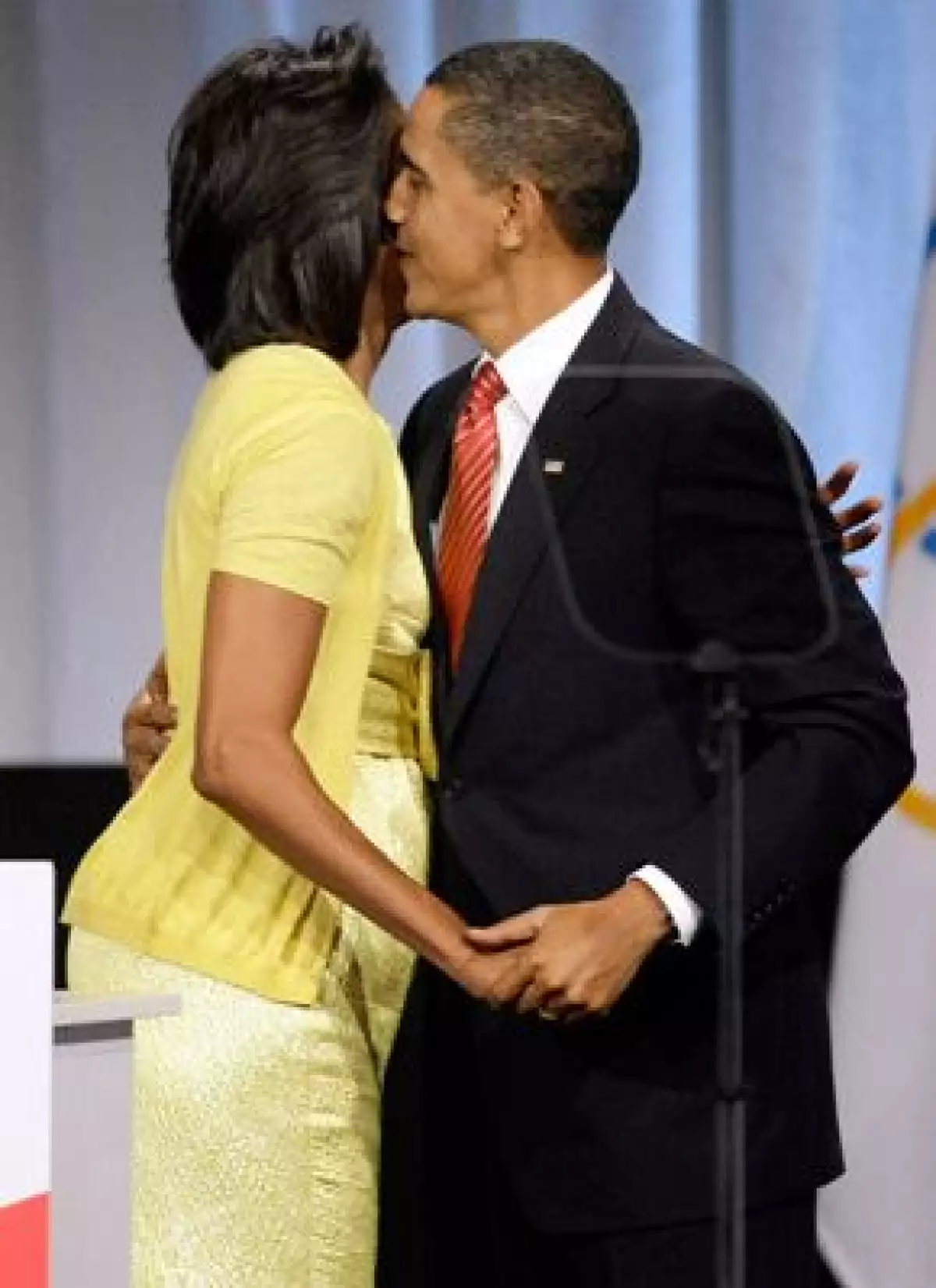 Como es habitual, la pareja presidencial se mostró muy cariñosa.