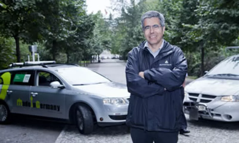 El científico Raúl Rojas cree que 100% de los vehículos funcionarán sin conductor en el año 2114. (Foto: Cortesía: autonomos.inf.fu-berlin.de)