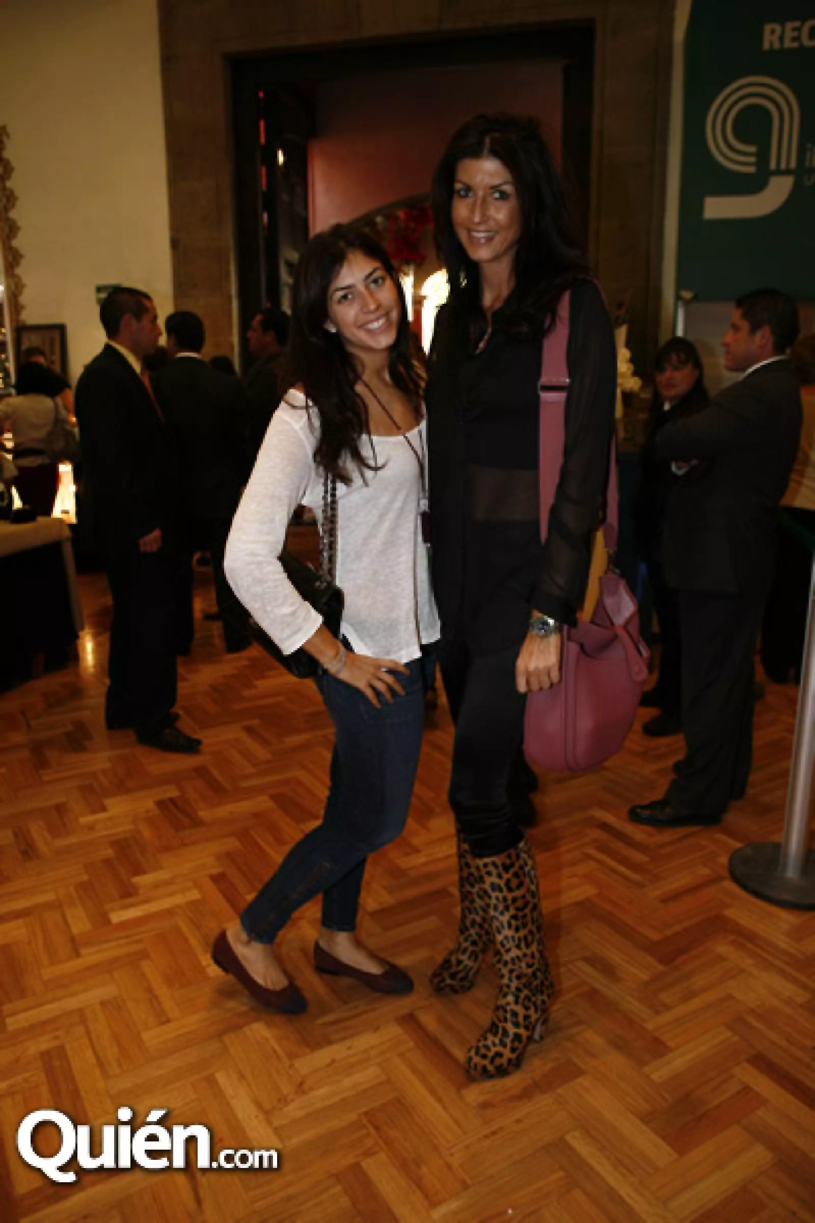 Rebeca Saba,Eva Saba