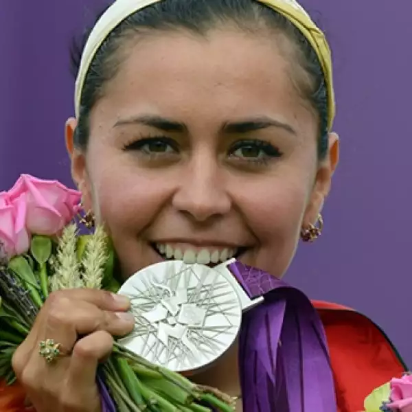 aida roman, plata, londres