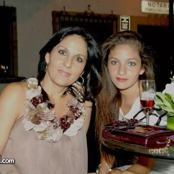 Alejandra Ledezma,Valeria Villegas