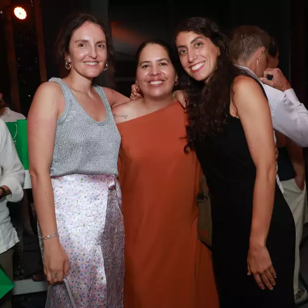 Ana Lorenzana, Issa Plancarte y Mariana Arriaga