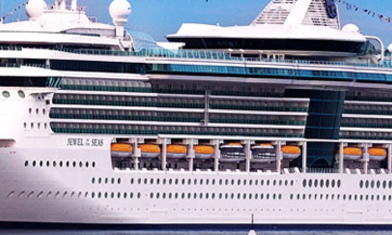 El Jewel of the Seas tenía programado llegar a Puerto Vallarta este martes. (Foto: Tomada de oyalcaribbean.com )