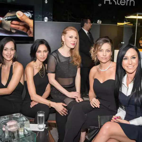 Gaby de la Garza, Celina del Villar Dani Magún, Dominika Paleta e Inés Gómez Mont. Todas guapísimas y de negro, lucieron las joyas de la marca.