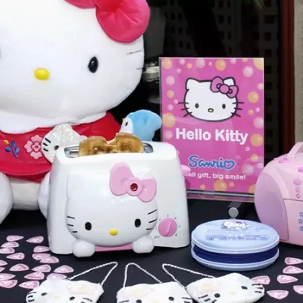 grabadora, hello kitty