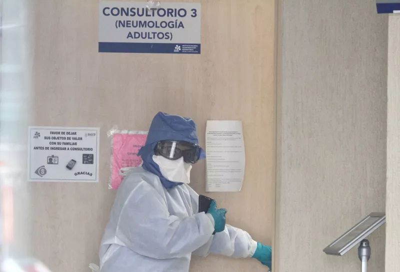 Ingresos por síntomas o casos confirmados de COVID-19, se mantienen en el INER.