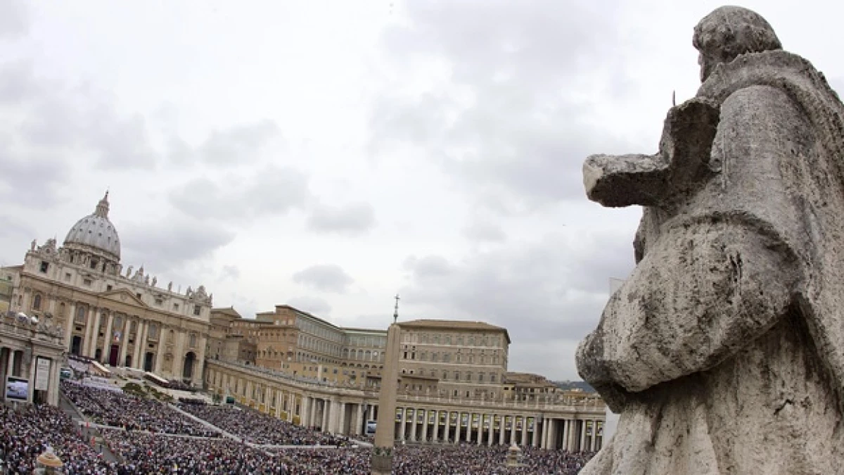 plaza de san pedro en el vaticano