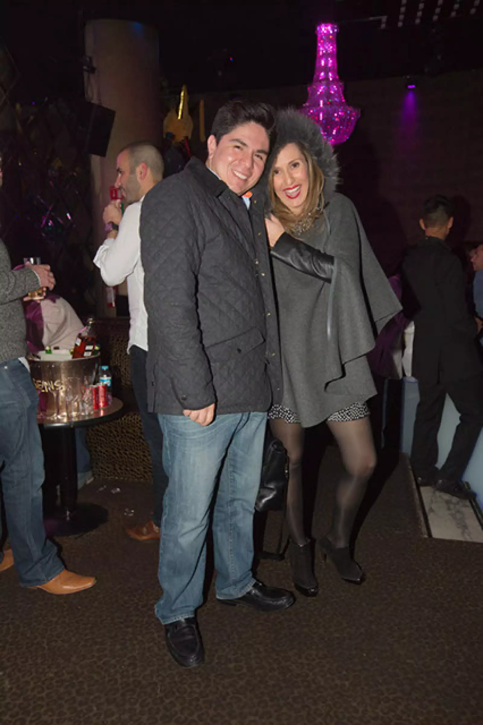 Alberto López,Mariel Martínez