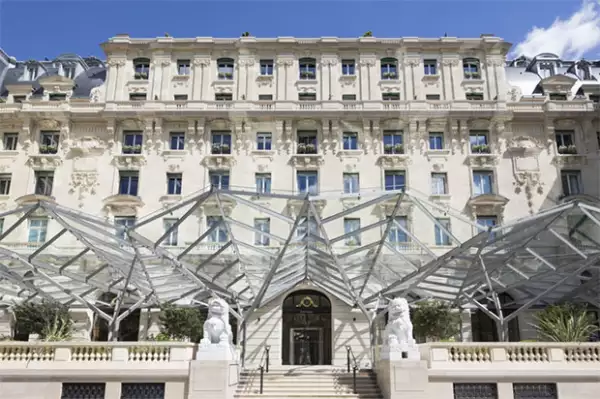 El hotel de cinco estrellas fue inaugurado en 2014.