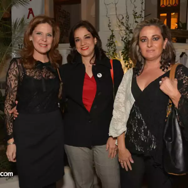 Linda Dipp,Lourdes Manzano,Elisa Fernández