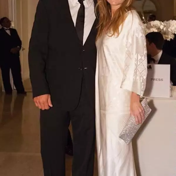 Adrián Burns y Paola Aboumrab