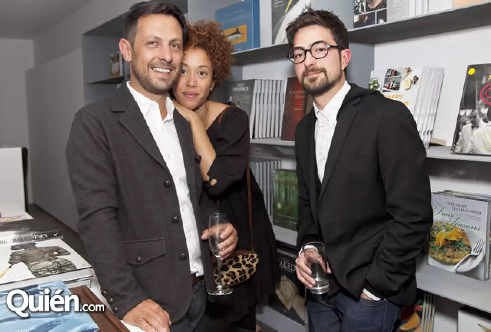 Jorge Tellaeche,Jessie Bonne,Javier Claverie