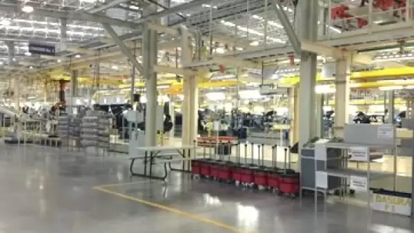 ensamble automotriz nissan