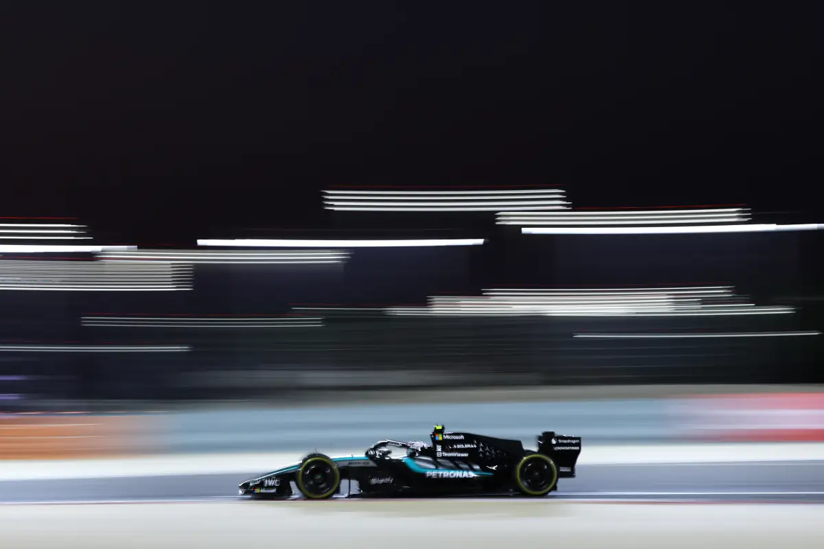 F1: Mercedes domina el último día de prácticas oficiales en Bahréin rumbo al inicio de temporada