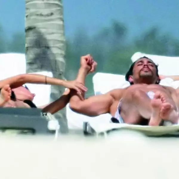 Rentaron una villa  por el fin de semana sólo para ellos.