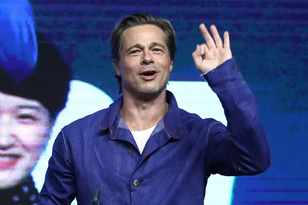 Brad Pitt tenía un defecto en el trasero que lo avergonzaba reveló Geena Davis
