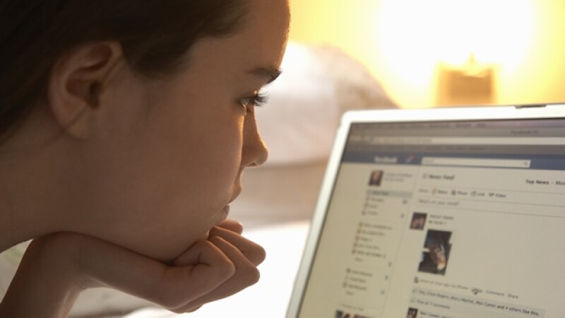 Facebook menores niños internet