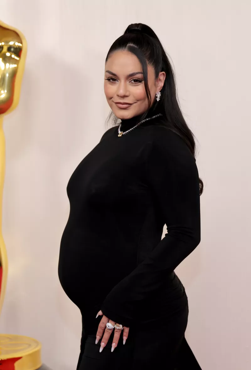 ¡Sorpresa! Vanessa Hudgens llega embarazada a la red carpet de los Oscar 2024