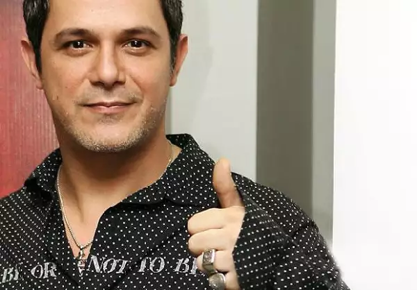 Alejandro Sanz llamó a la izquierda latinoamericana fascista y dijo que la única izquierda verdadera era la de Michelle Bachelet (Chile)