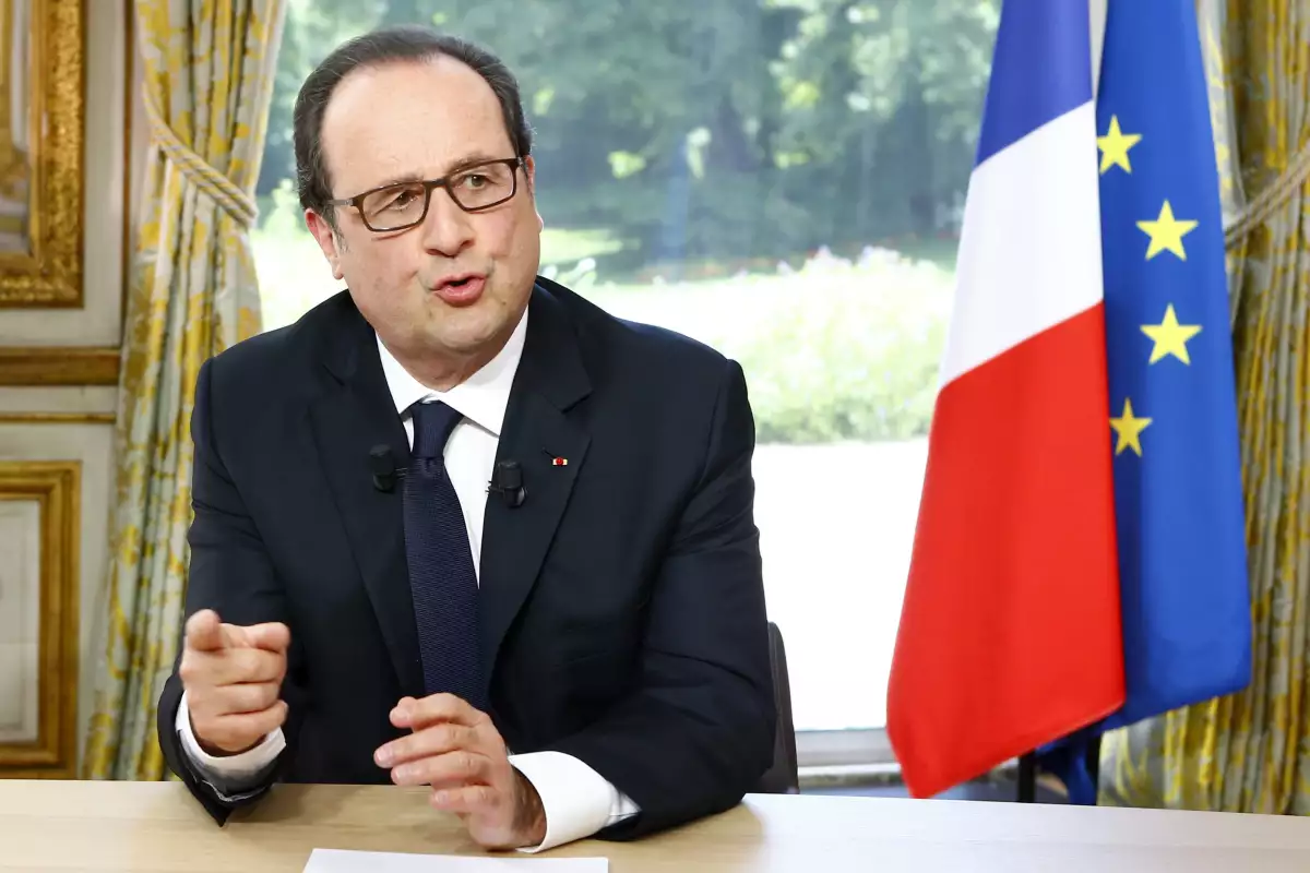 El servicio del peluquero de Francois Hollande ha sido incorporado al presupuesto del Eliseo, el cual fue reducido, informó el portavoz del gobierno.