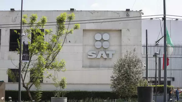 SAT advierte sobre sitios web falsos para defraudar a contribuyentes
