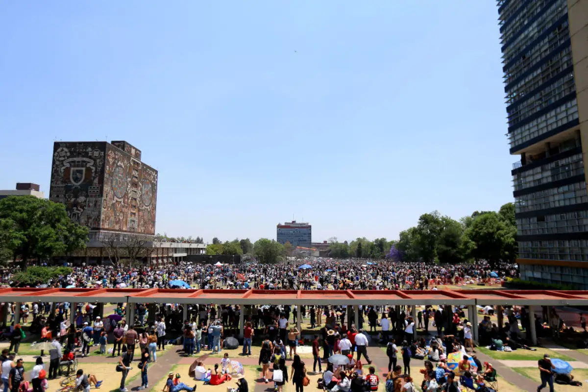 UNAM lanza beca Ifigenia Martínez: cómo obtener 3,600 pesos para estudiantes de licenciatura