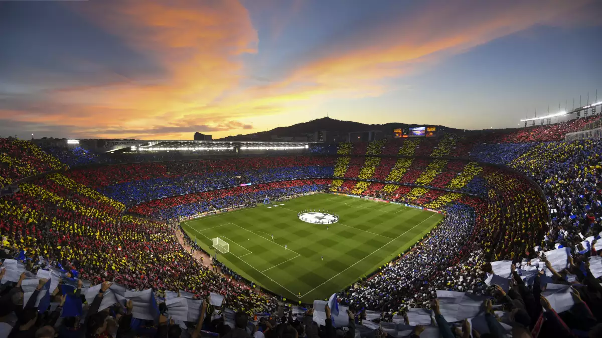 barcelona retrasa su regreso al camp nou