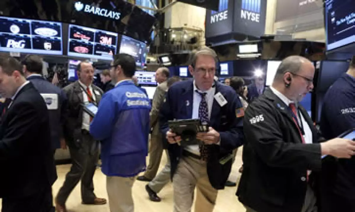 El Dow Jones baja 0.35% a 16,340 unidades. (Foto: Reuters )