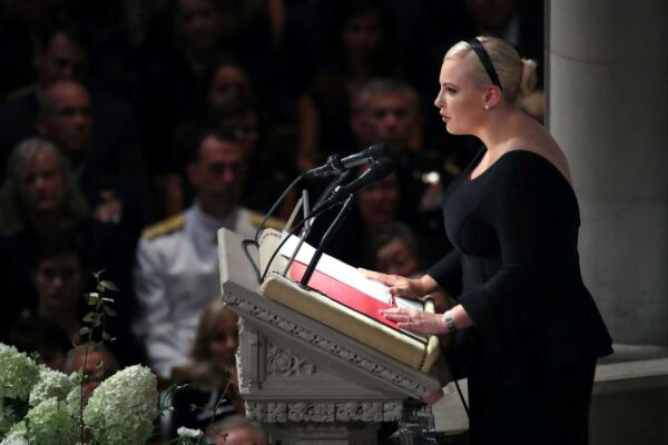 Meghan McCain critica a Ivanka Trump y Jared Kushner 2.jpg