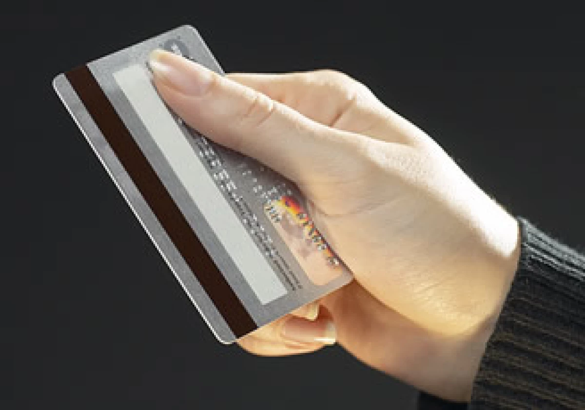 La cartera de crédito vigente al consumo registró una caída de 12.7%. (Foto: Jupiter Images)