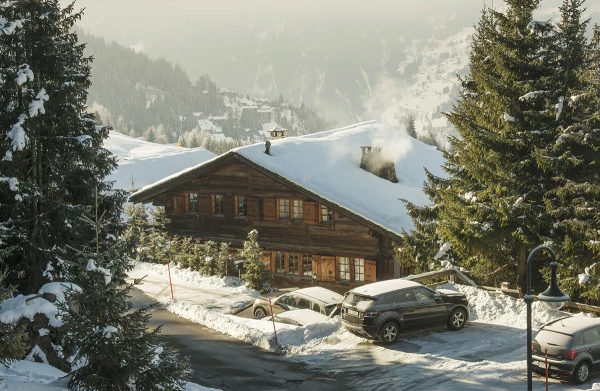 Prince Andrew's chalet in Verbier, Switzerland - 24 Jan 2015