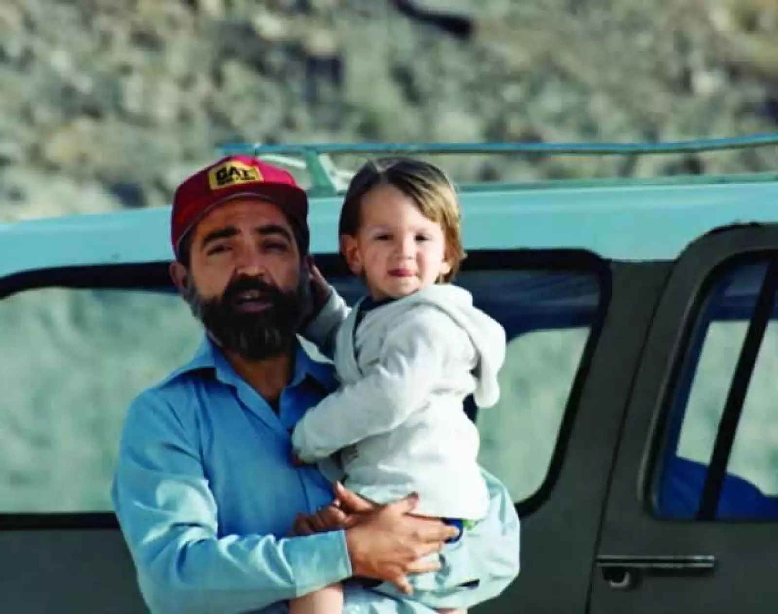 CON PAPÁ. Diego creció en medio de los sets; su padre es el escenógrafo Alejandro Luna.