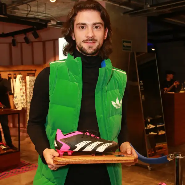 FLAGSHIP STORE ADIDAS
