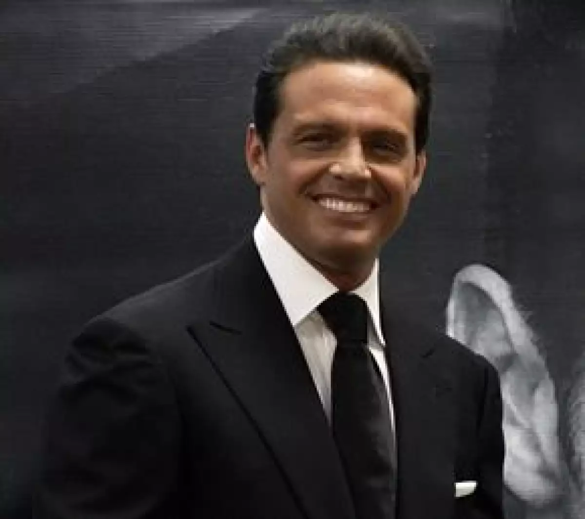 El cantante decidió ofrecer un concierto a beneficio de la Fundación Puertorriqueña Síndrome Down el próximo 14 de noviembre.