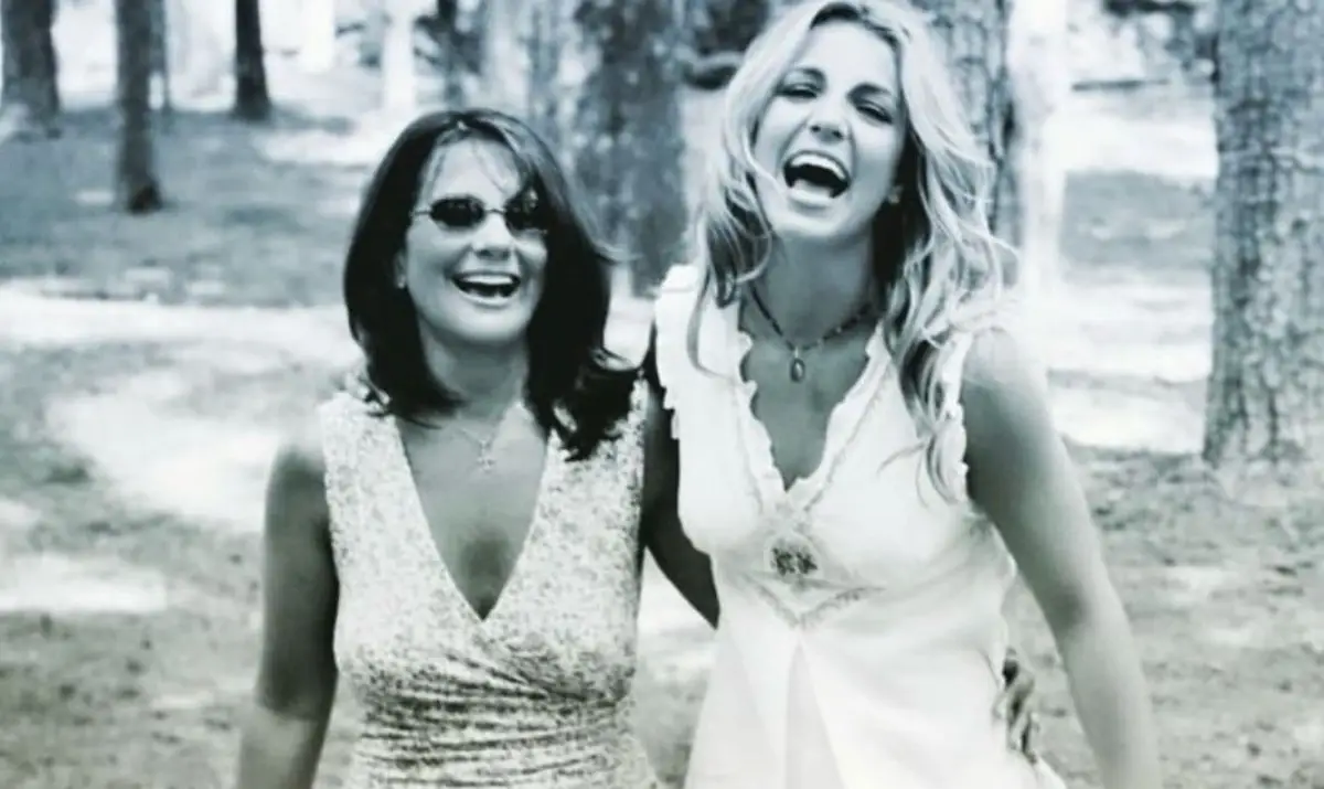 britney-spears-mama.jpg