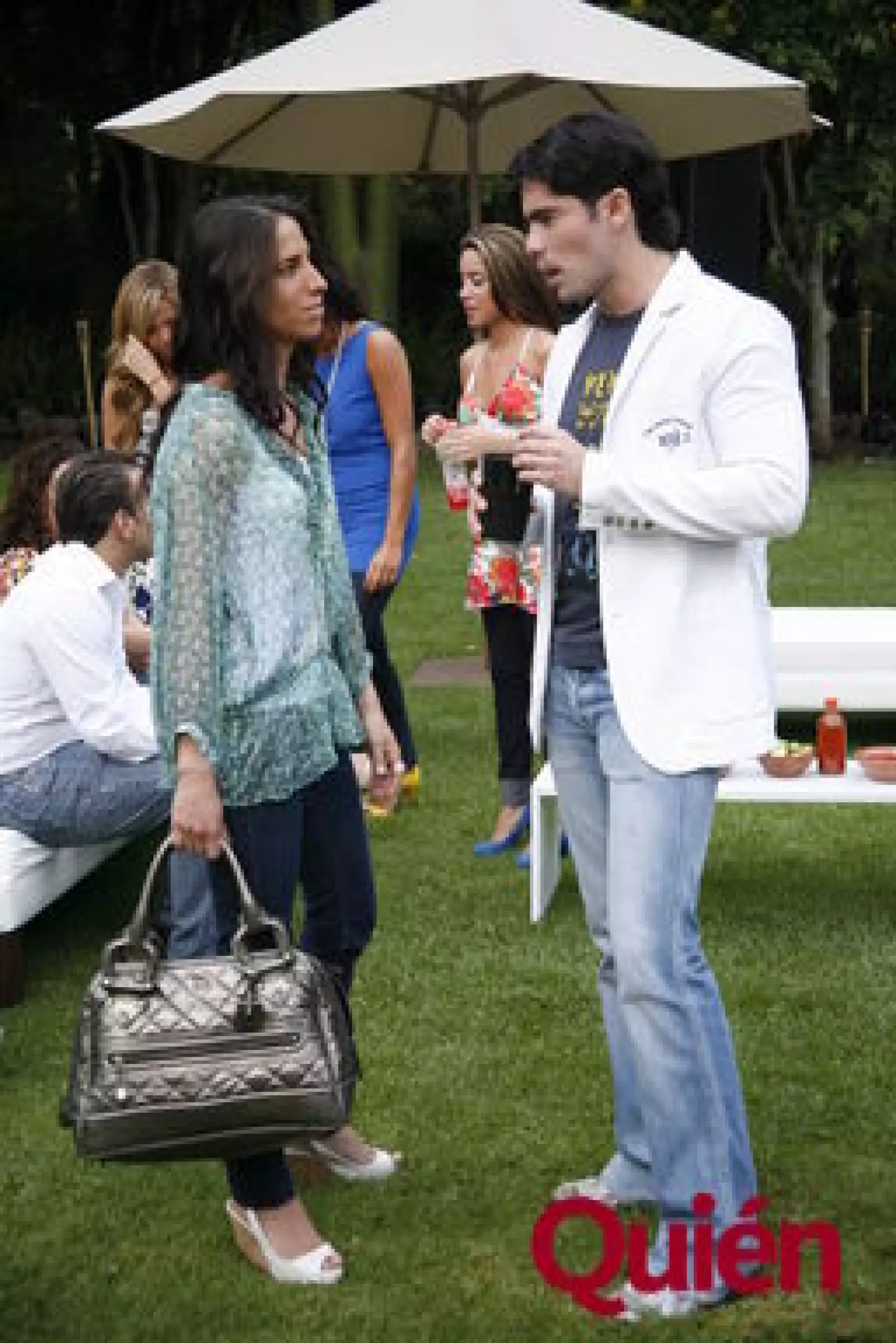 Daniela Reta, Alejandro Loyola