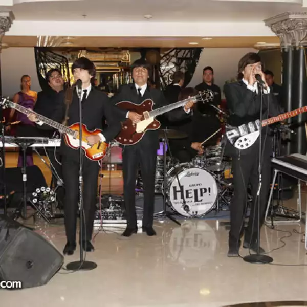 Boda Paola Casale y Luke Middleton