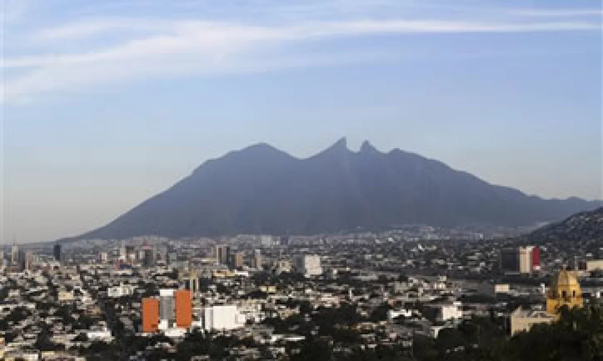 El IMCO indicó que Monterrey combina buen clima de negocios con una fuerza laboral educada y talentosa. (Foto: AP)