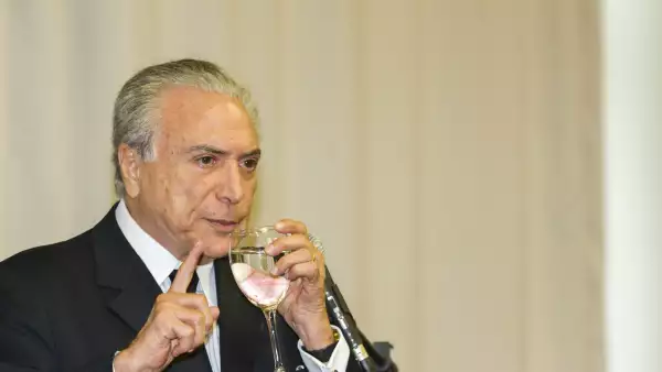 Michel Temer comenzó a hacer nombramientos de la gente que trabajará a su lado mientras la presidenta Dilma Rousseff va a juicio político.