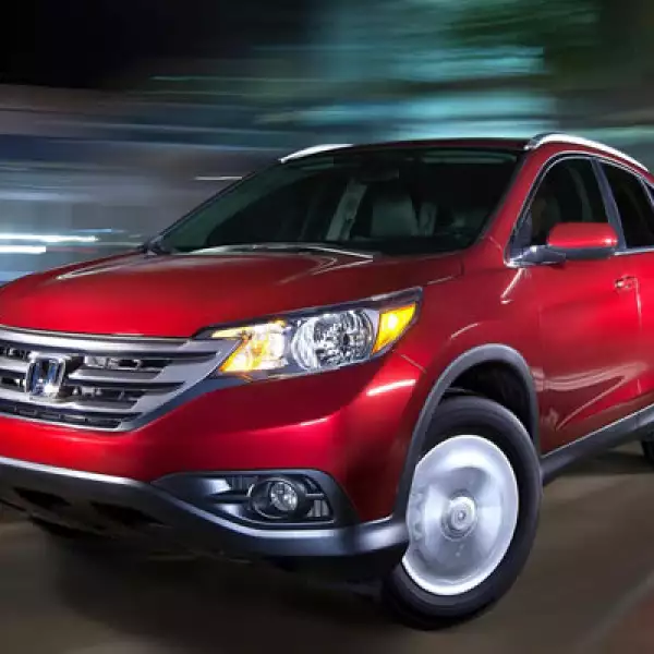 La nueva versión de la SUV japonesa tiene líneas más robustas y un diseño más espacioso en su parte trasera.