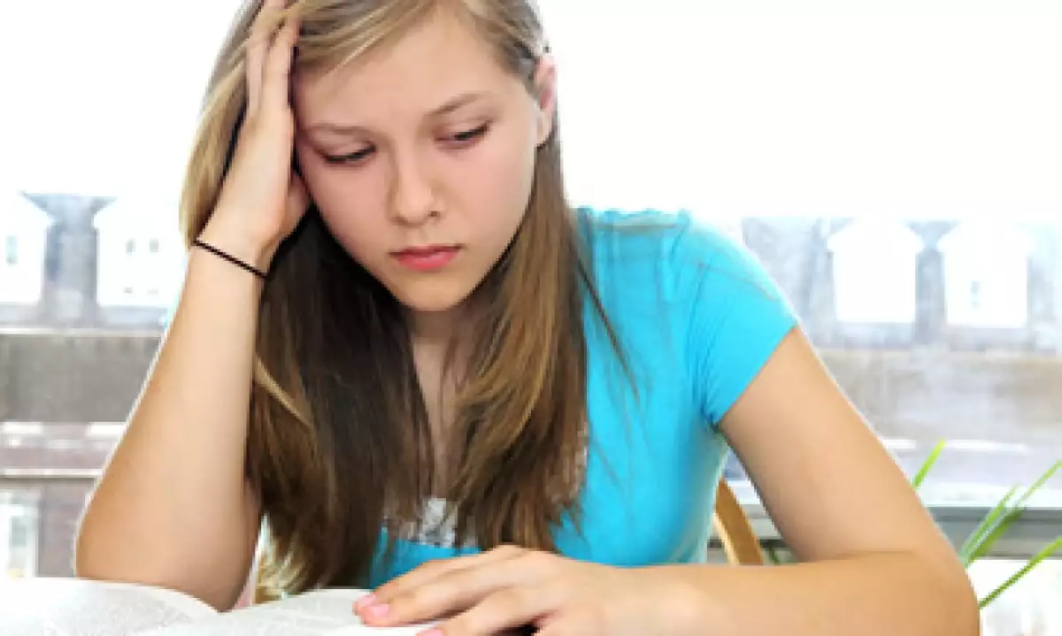 Si un alumno reprueba una asignatura y tiene más de 10% de faltas en un bimestre, está en riesgo de dejar el bachillerato, según información de la SEP. (Foto: Photos to go)