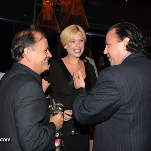 Joao Caetano,Cinthya Larios,Juan Nasini